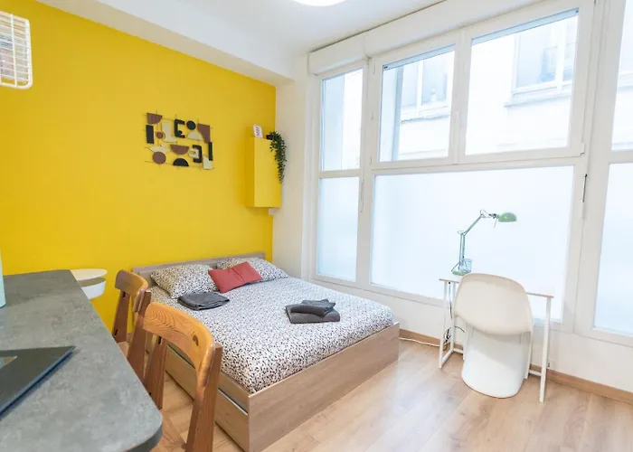 Retro Pop Apartment *